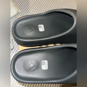 Authentic new yezzy dark grey